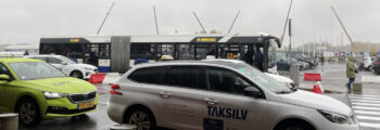Tuvāk pārcelta autobusa pietura lidostā “Rīga”