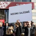 Foto: Ieva Leiniša, LETA, Jauns.lv
http://jauns.lv/foto/zinas/33622-piketa-pie-rigas-domes-pieprasa-veloinfrastrukturas-uzlabosanu